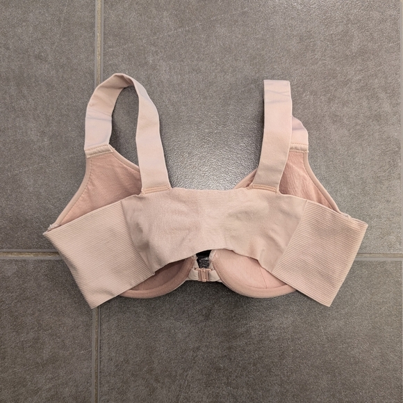 SPANXsmooth Full Coverage Bra - Picture 5 of 7